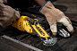 Мини-пилка цепная аккумуляторная бесщеточная DeWALT DCMPS520N