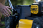 Газонокосилка аккумуляторная самоходная DeWALT DCMWSP156W2